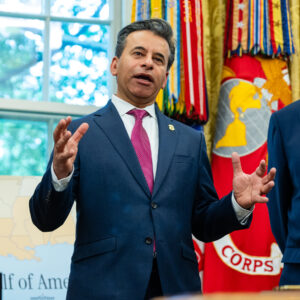 Trump Plans to Fire F.D.A. Commissioner Marty Makary