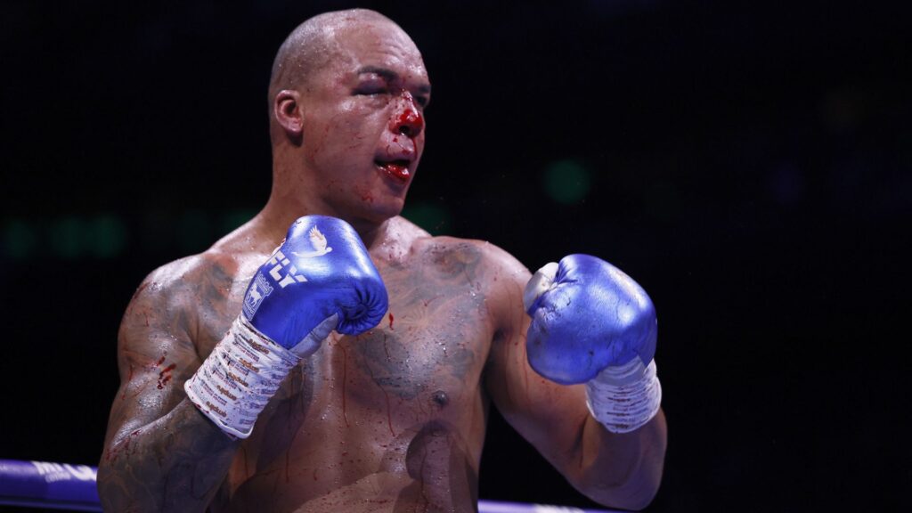 Wardley&rsquo;s trainer explains decision not to throw in towel in Dubois loss