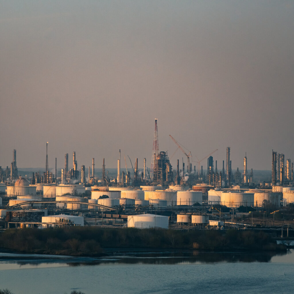Iran War Drives Oil Profits to Highest Levels in Years