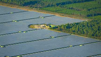 Projets photovoltaïques, logements sociaux, sécurité intérieure… Le deuxième « méga-décret » de simplification publié au Journal officiel