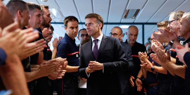 En Gironde, Emmanuel Macron appelle à l’unité « pour gagner la bataille » contre l’incendie