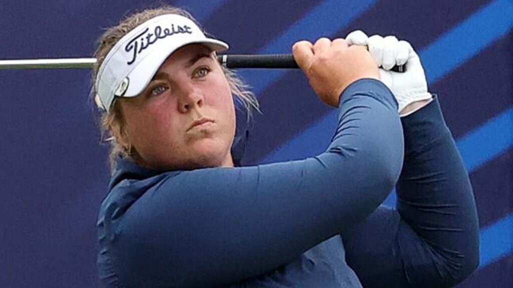 AIG Women&rsquo;s Open LIVE! England&rsquo;s Hewson leads with Woad in early action