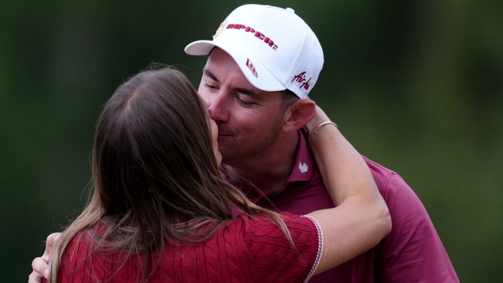 In-form Herbert breaks LIV Golf record with win in UK