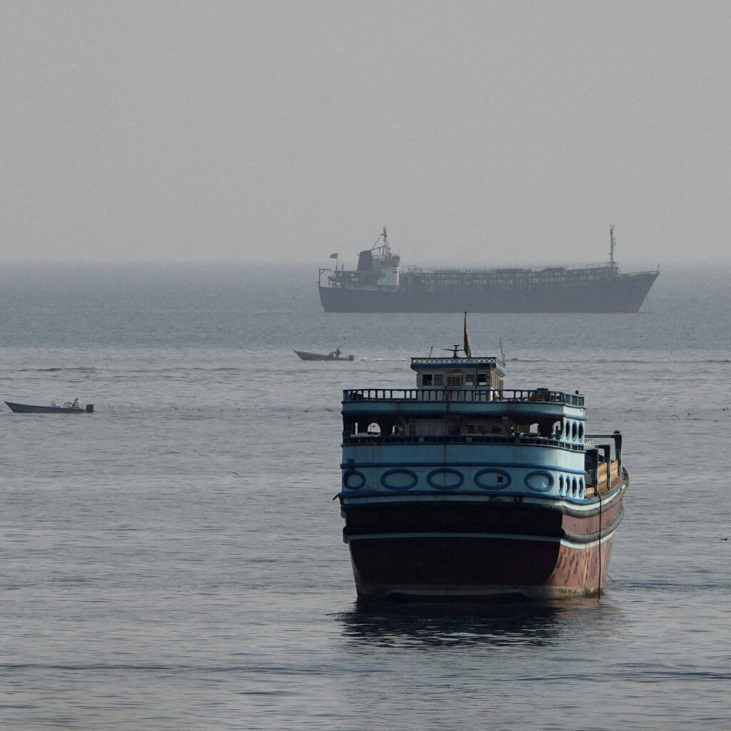 Iran, Holding Firm to Hormuz, Pushes for Return to June MOU