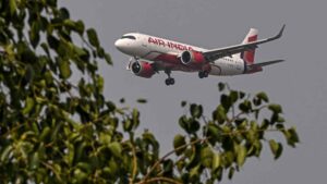 Singapore Airlines loses about Sbn on Air India bet — with more pain forecast