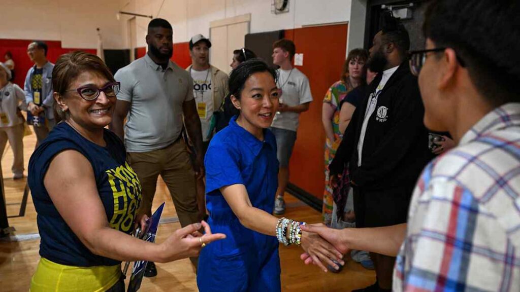 Democratic socialist vies to win Wisconsin race in new threat to party leadership