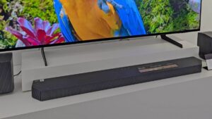 Dolby Atmos 9.1.4 et enceinte surround : la barre de son Samsung la plus facile à recommander perd près de 300 €