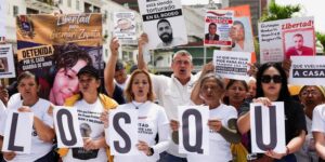 Au Venezuela, une trentaine de prisonniers politiques libérés après un nouveau cycle de pourparlers entre pouvoir et opposition