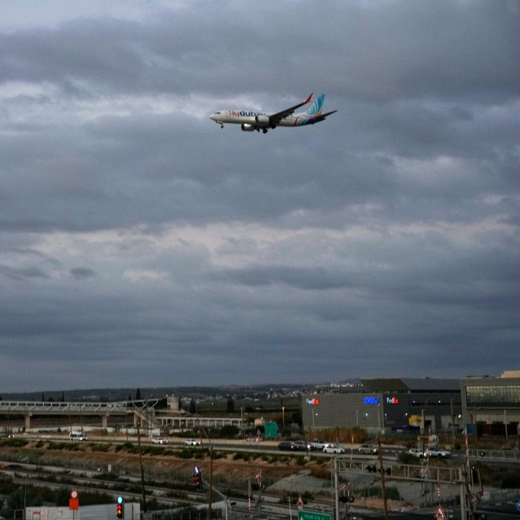 A Bloody Attack on a FlyDubai Plane Headed to Israel, and a Terrifying Plunge