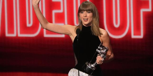 Taylor Swift au sommet des MTV Video Music Awards, avec un hommage à Dolly Parton