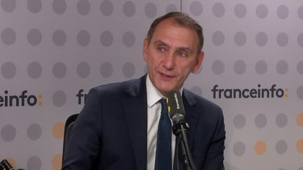 « C&rsquo;est soit une manipulation, soit un faux grossier », dénonce Laurent Jacobelli, porte-parole du RN après les propos antisémites attribués à Jordan Bardella