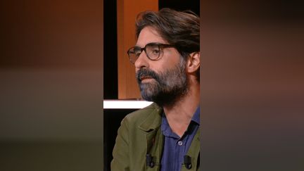 « Ce qu&rsquo;on fait avec notre plume, c&rsquo;est violent, mais notre responsabilité c&rsquo;est de pouvoir le défendre devant des magistrats » affirme Fabrice Arfi, après les révélations de Mediapart sur Jordan Bardella