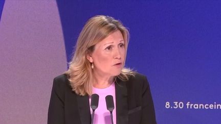 « Si les faits sont avérés, c&rsquo;est extrêmement grave », pointe Yaël Braun-Pivet, après des écrits antisémites attribués à Jordan Bardella