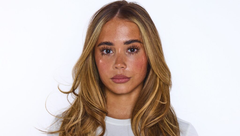 HLD Talent Signs Content Creator Heather Bowling