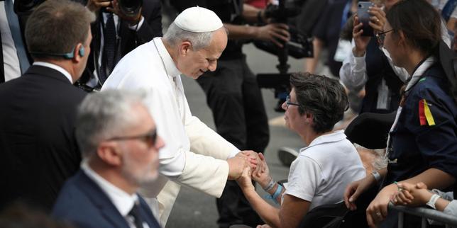 Visite du pape à Lourdes : Léon XIV réaffirme son opposition à l’aide à mourir et dénonce le « fléau » des violences sexuelles au sein de l’Eglise