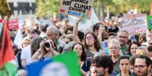 Marches pour le climat : des milliers de manifestants partout en France après un été de tous les records