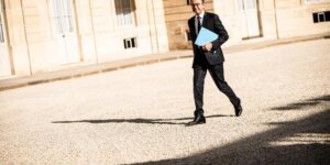 Sénatoriales 2026 : Les Républicains limitent les dégâts et minimisent l’arrivée historique d’un groupe d’extrême droite