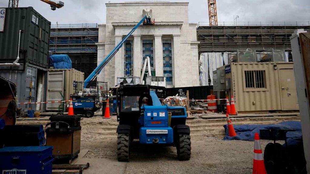 Fed watchdog finds ‘deficiencies’ but no criminal wrongdoing in .5bn renovation