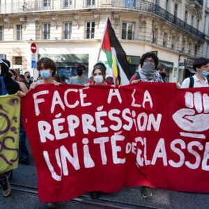 Live Updates: Protests Spread Across France as Unions Join Student Demonstrations