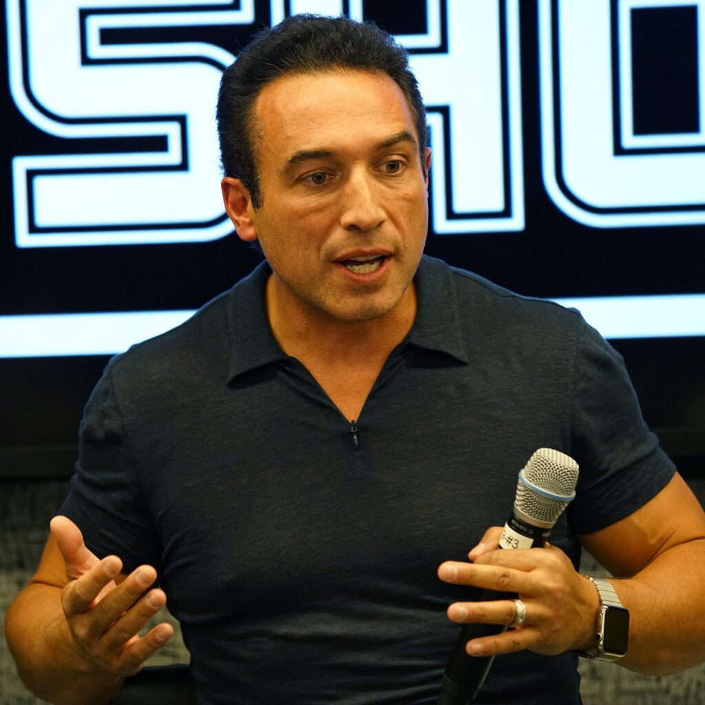 A.I. Music Fraudster Who Drew Millions in Royalties Is Sentenced to 18 Months