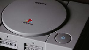 On y a tous joué chez un copain : que sont devenues ces franchises cultes de la PlayStation 1 aujourd&rsquo;hui disparues ?