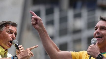 Brésil : qui est Flavio Bolsonaro, le fils de l&rsquo;ex-président sur le point d&rsquo;accéder au pouvoir dans le pays ?