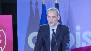 Victoire de Raphaël Glucksmann dès le premier tour de la primaire de la gauche