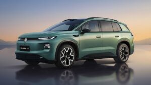 Deux fois moins cher qu’un Tesla Model Y : Volkswagen lance un SUV électrique à 17 200 € en Chine, l’ID. Aura T6