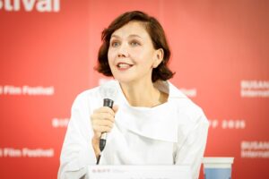 Maggie Gyllenhaal Says Directors Who Squash Collaborators Are ‘Very Scared’ or ‘Just Not Very Smart’