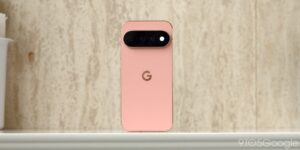 Google’s new ‘Shop devices’ tab sells Pixel and Samsung Galaxy devices side by side
