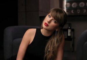 Taylor Swift’s ‘Patient Zero’ Holds Steady at No. 1 for Second Week on Singles Chart