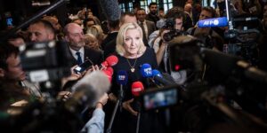 « Costard en Kevlar » : 39 sociétés de journalistes réagissent aux graves propos de Marine Le Pen