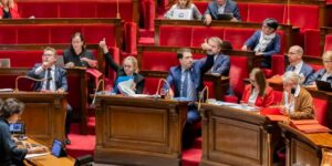 Loi intégrale : à la fin de la première lecture à l’Assemblée nationale, l’équilibre du texte préservé, les femmes étrangères sacrifiées