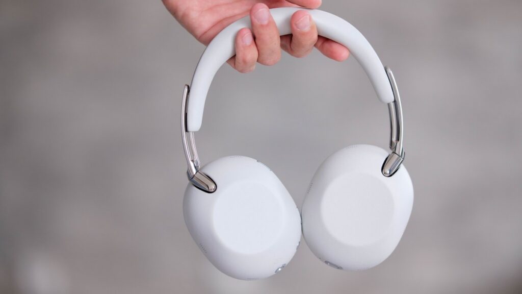 Noté 9/10 et en promo à -80 €, ce casque Sony 1000X The ColleXion mise sur l’excellence sonore
