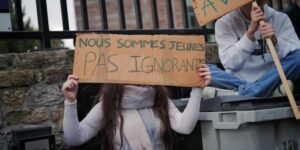 EN DIRECT, mouvement lycéen : de Guingamp à Paris, des premiers établissements sont bloqués pour cette nouvelle journée de mobilisation des lycéens