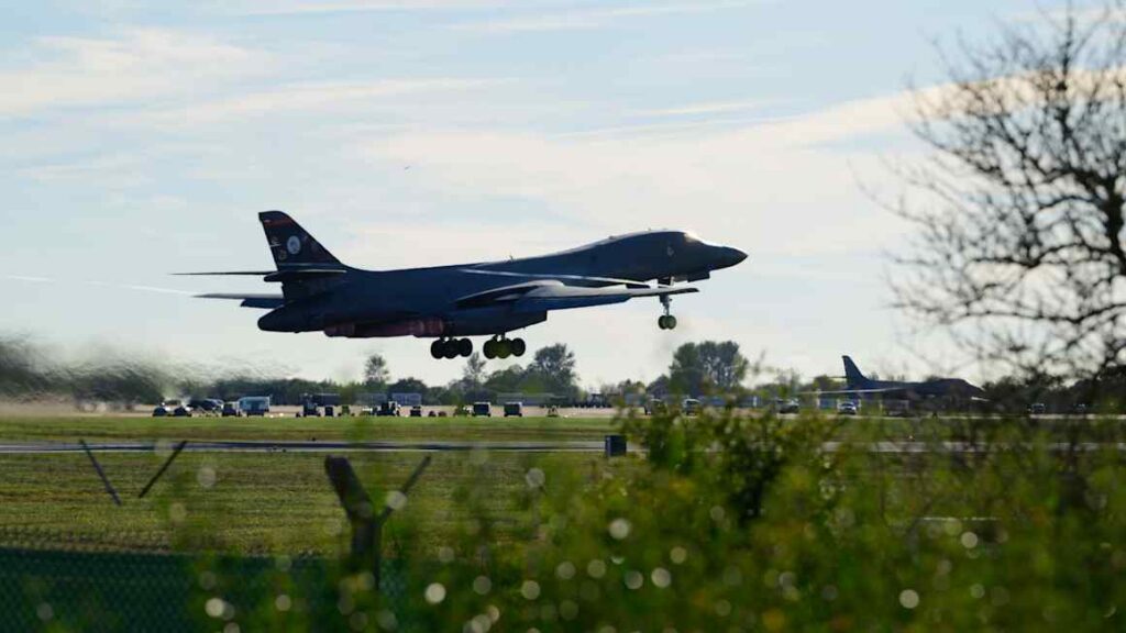US recalls B-1 bombers from UK air base following alleged terror plot