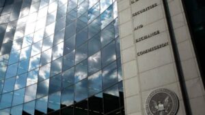 SEC warns asset managers against collaborating on activist campaigns