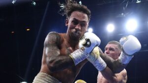 Whittaker clings on to beat Wallace despite final round fright