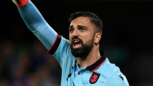 Mamardashvili&rsquo;s late penalty save denies Northern Ireland win vs Georgia