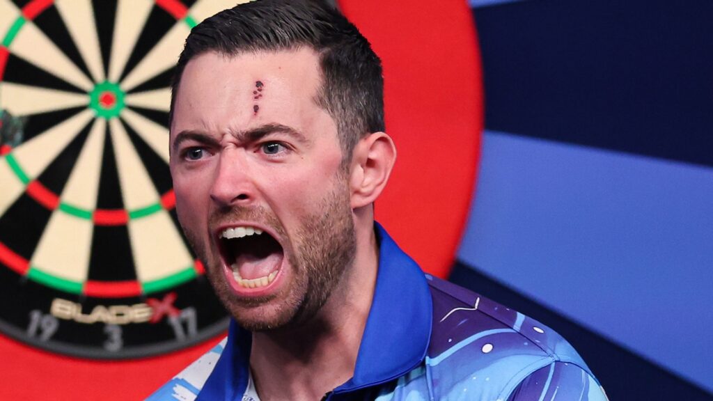 World Grand Prix final LIVE! Humphries beats Price after epic comeback